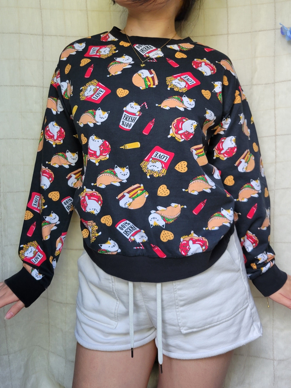 Cat/Food Graphic Women's Sweatshirt